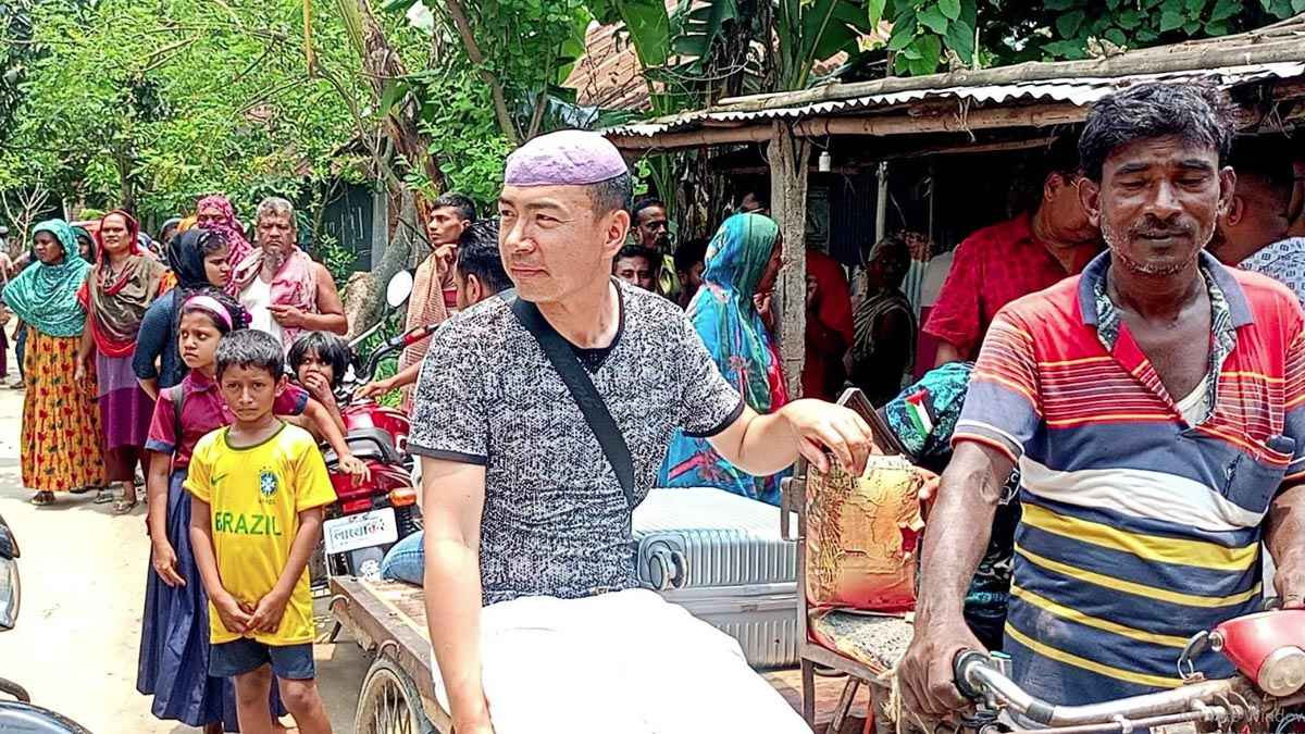 প্রেমের ট্রেনে চীনা যুবক কুমারখালীতে, ফিরে গেলেন খালি হাতে