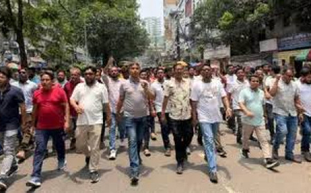 আওয়ামী লীগের নৈরাজ্যের প্রতিবাদে রাজধানীতে স্বেচ্ছাসেবক দলের মিছিল